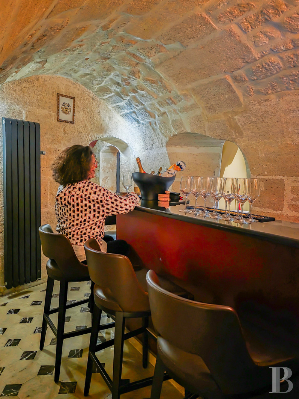 À Paris, dans le Quartier latin,  un ensemble de caves dans un immeuble du 17e siècle aménagées en lieu de réception - photo  n°10